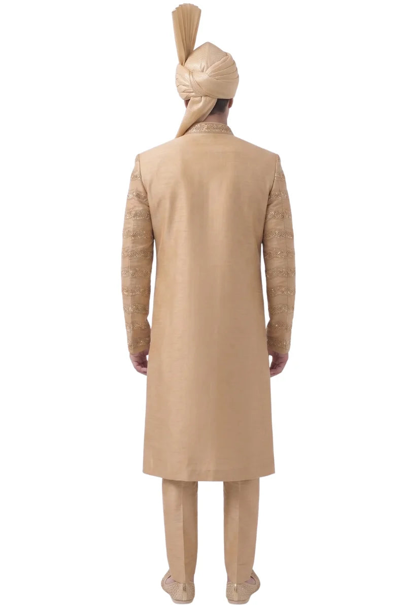 Behjatun Sherwani