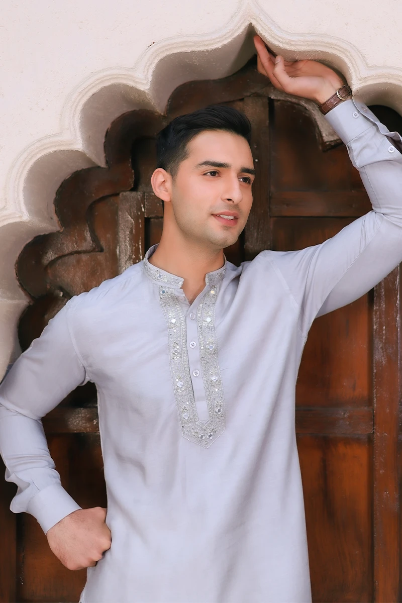 Elam-Kurta