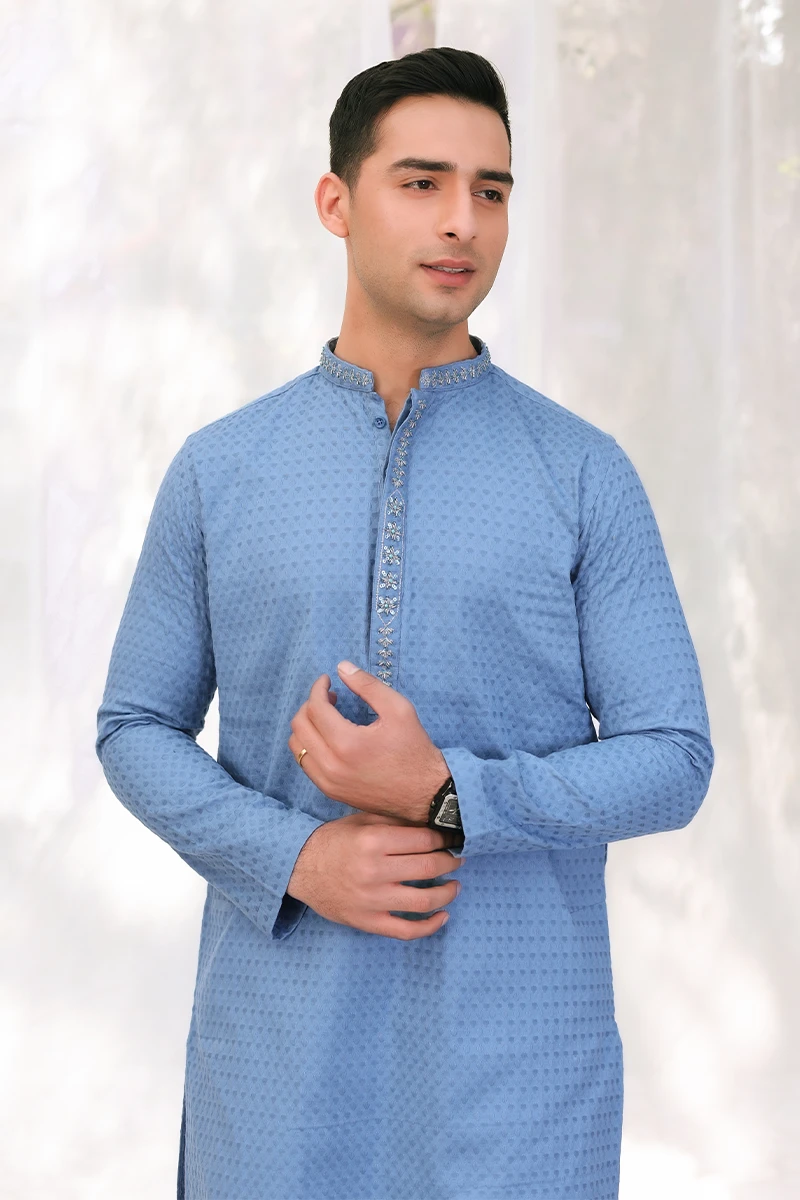 Azaniah Kurta