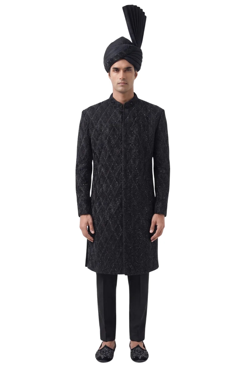 Hunar Sherwani Main image