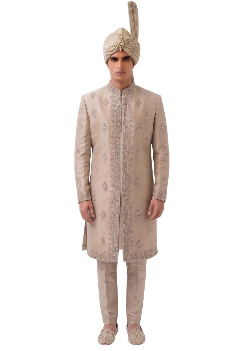Zareenah Sherwani Main image