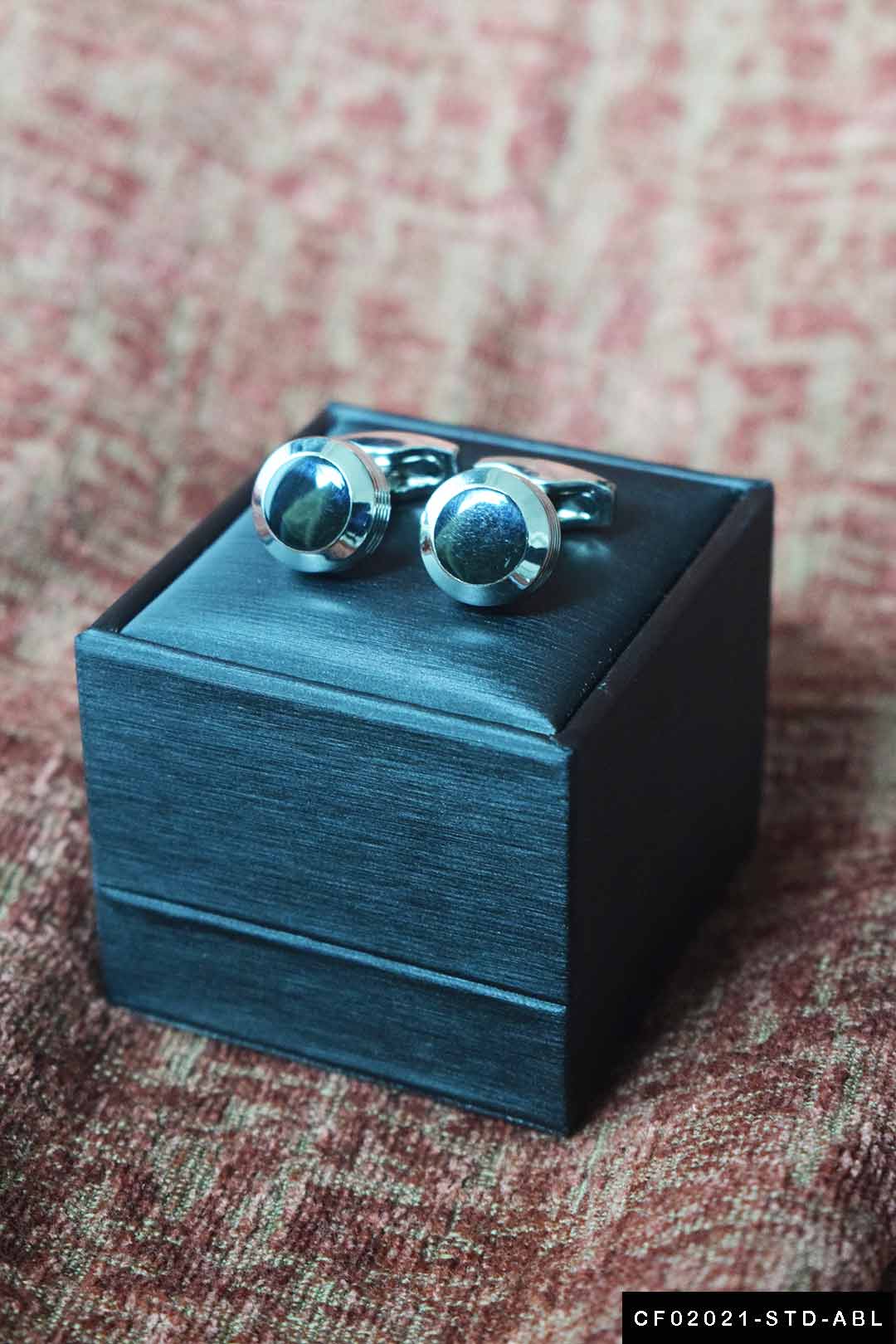 Serti Cufflink