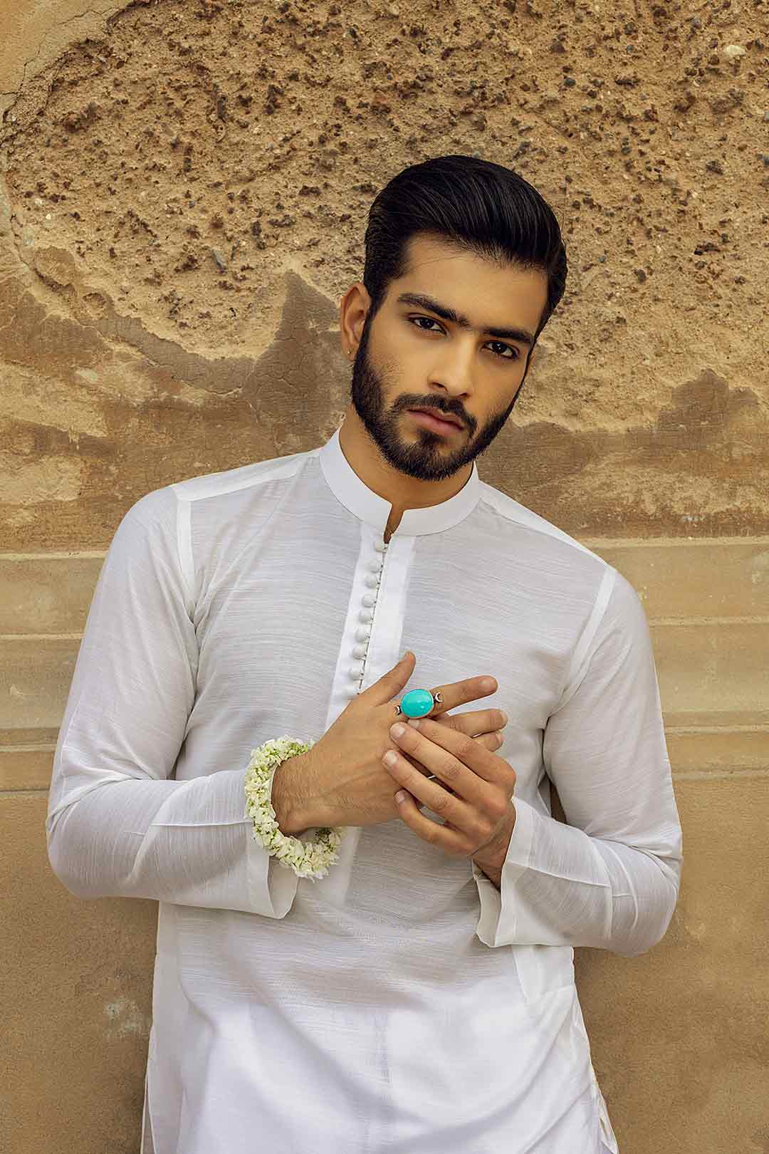 Farrukh Fateh Kurta