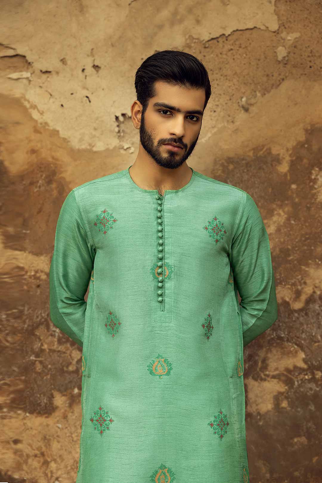 Tari Khan Kurta Secondary image