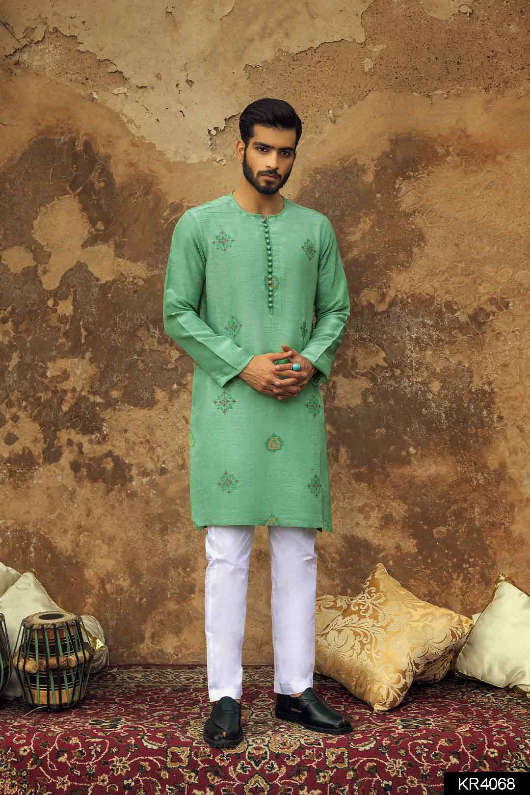Tari Khan Kurta